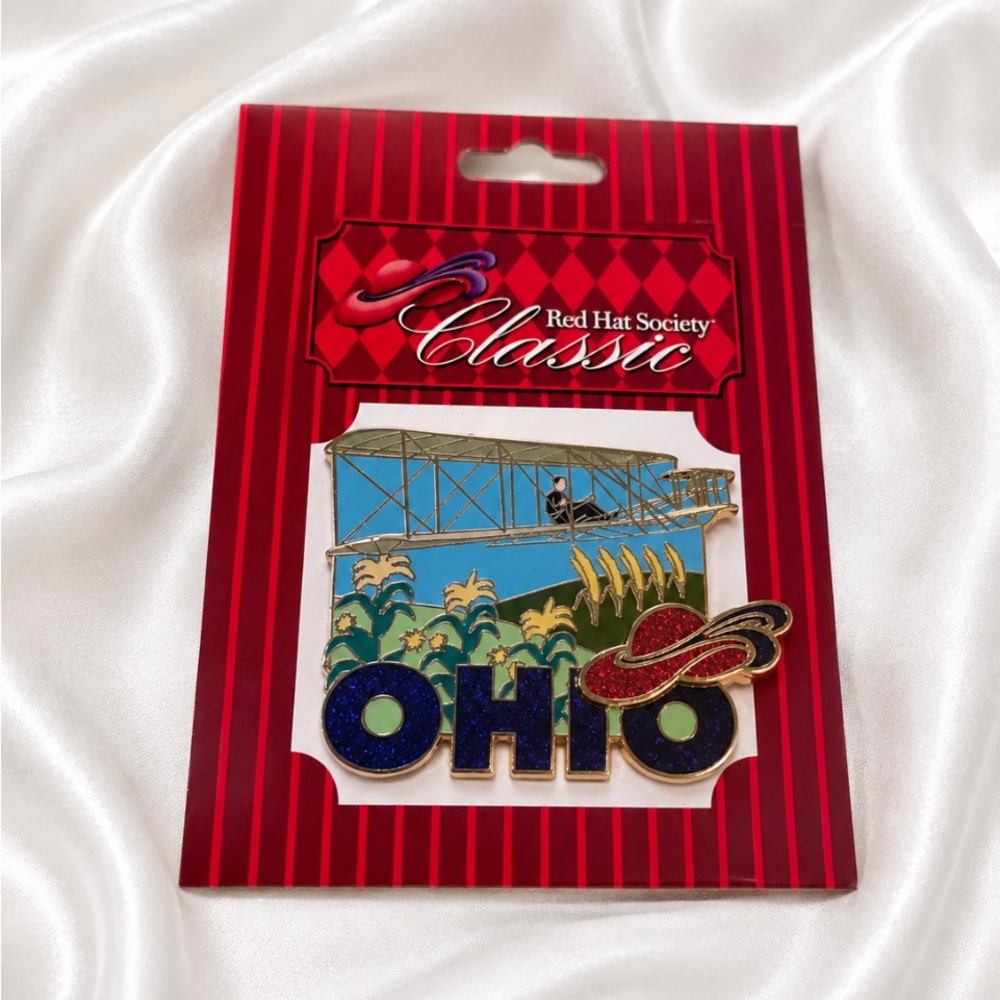 RED HAT SOCIETY Classic Ohio Enamel Pin - Blue and Red 💥🆕💥